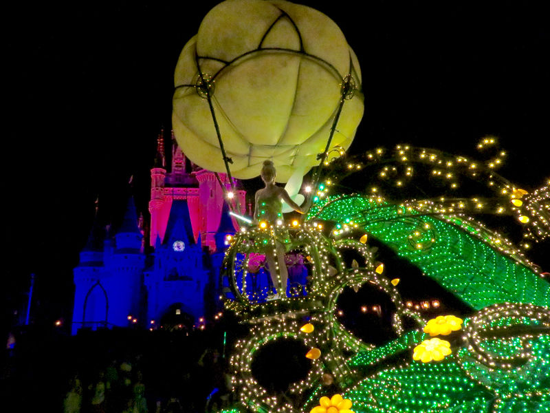 Main Street Electrical Parade to end run at Walt Disney World; return to Disneyland