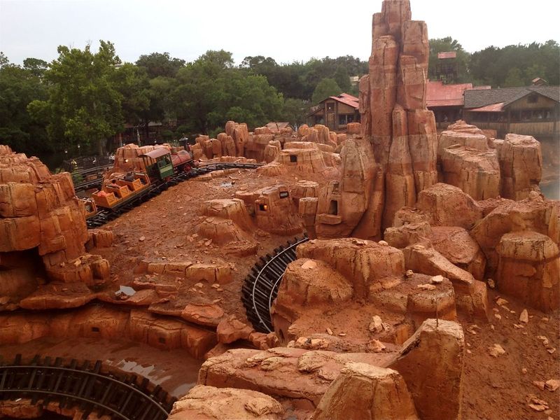 My Disney Top 5 - Things to Love about Big Thunder Mountain Railroad at the Magic Kingdom