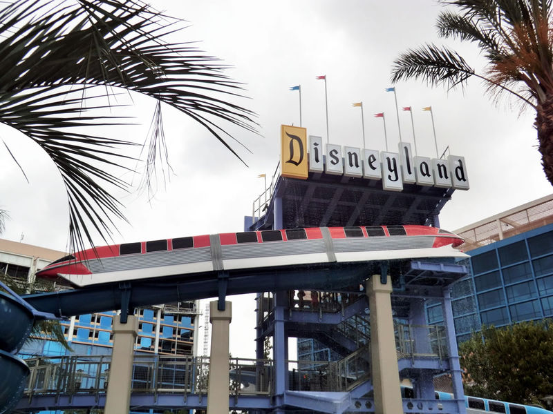 Disneyland Resort cancels hotel reservations through October 24